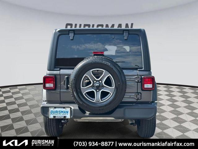 Photo of 2022 Granite Crystal Metallic Clearcoat Jeep Wrangler