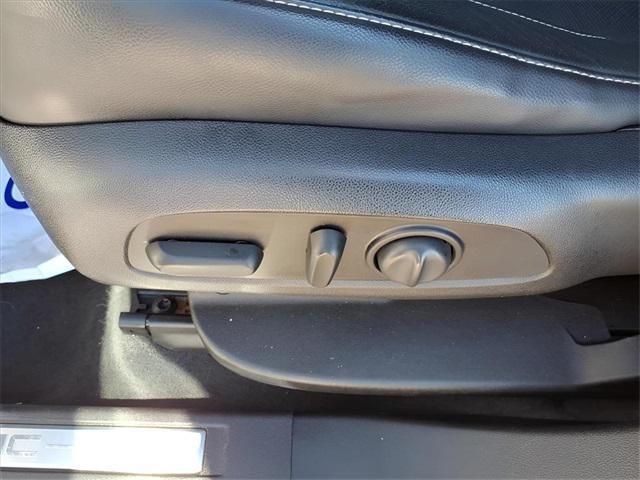Photo of 2018 White GMC Acadia