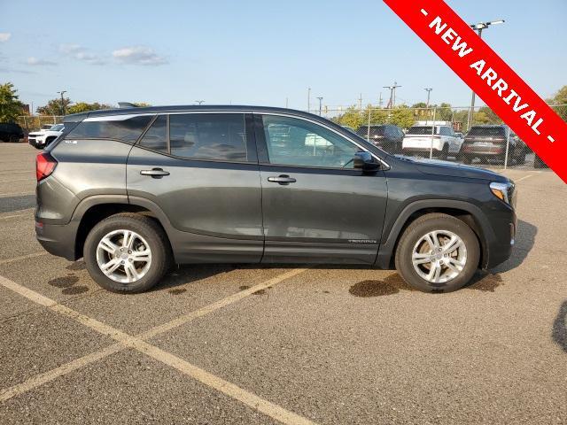 Photo of 2020 Graphite Gray Metallic GMC Terrain
