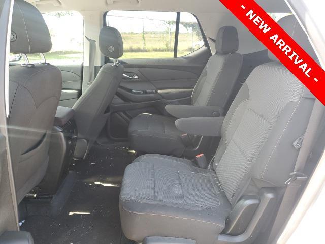 Photo of 2020 Summit White Chevrolet Traverse