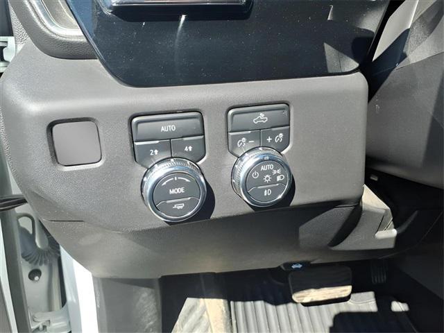 Photo of 2024 Summit White GMC Sierra 1500