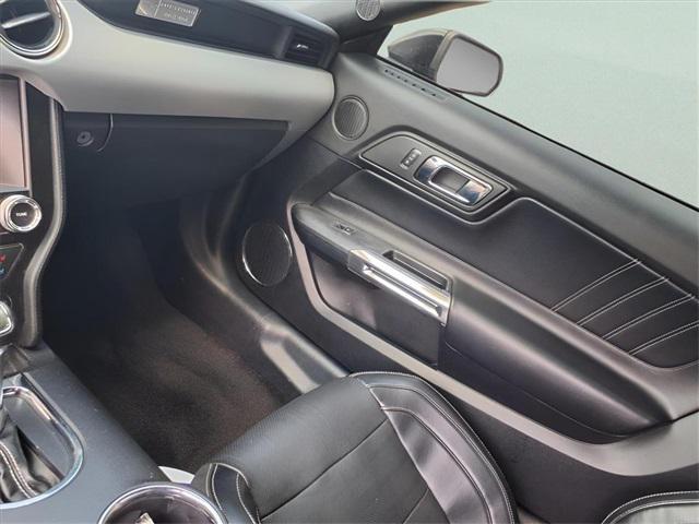 Photo of 2015 Black Ford Mustang