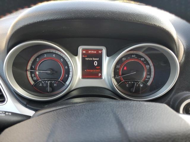 Photo of 2015 Billet Silver Metallic Clearcoat Dodge Journey