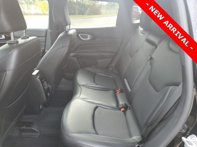 Photo of 2023 Diamond Black Crystal Pearlcoat Jeep Compass