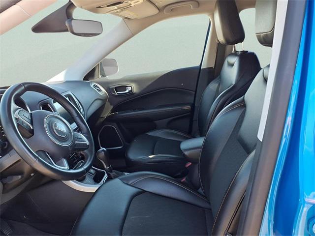 Photo of 2018 Laser Blue Pearlcoat Jeep Compass