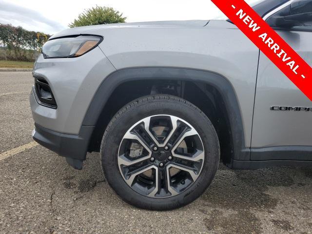 Photo of 2023 Billet Silver Metallic Clearcoat Jeep Compass
