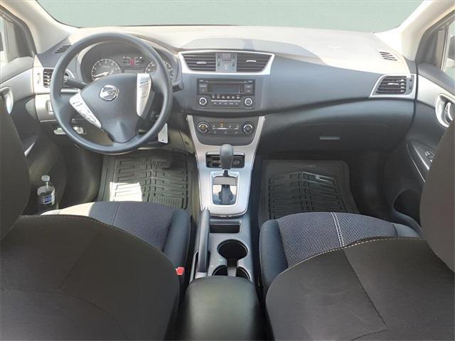 Photo of 2015 Gun Metallic Nissan Sentra