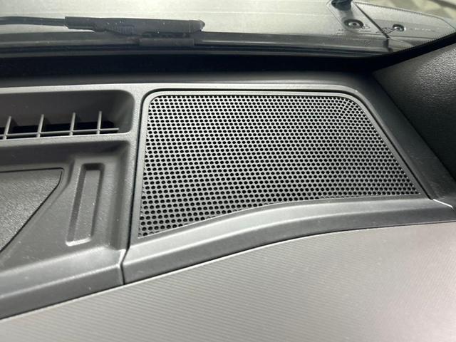 Photo of 2023 Eruption Green Metallic Ford Bronco
