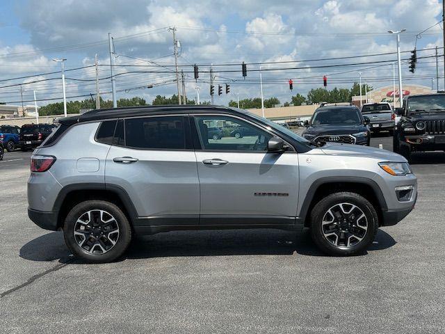 Photo of 2019 Billet Silver Metallic Clearcoat Jeep Compass
