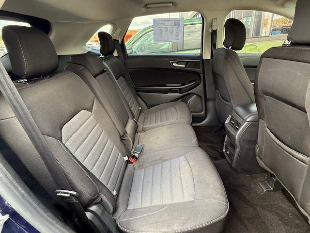 Photo of 2016 Kona Blue Metallic Ford Edge