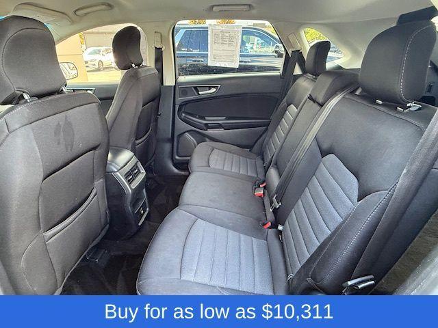 Photo of 2016 Kona Blue Metallic Ford Edge