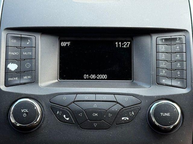 Photo of 2016 Kona Blue Metallic Ford Edge