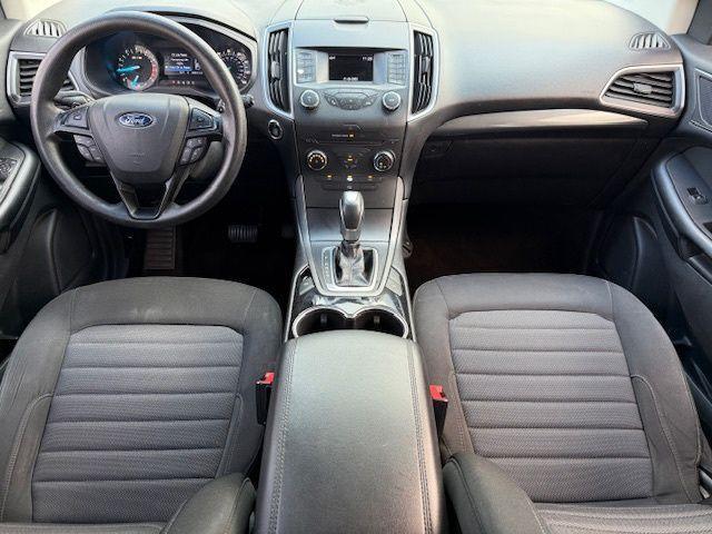Photo of 2016 Kona Blue Metallic Ford Edge