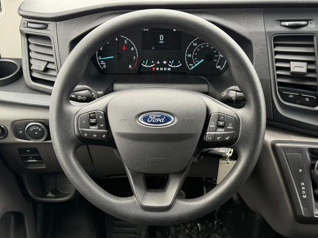 Photo of 2025 Oxford White Ford Transit-250
