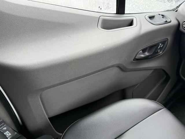 Photo of 2025 Oxford White Ford Transit-250
