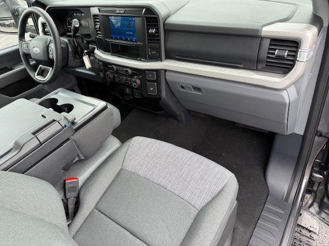 Photo of 2025 Gray Ford F-250