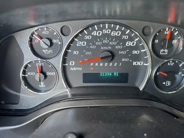 Photo of 2009 Summit White Chevrolet Express 3500