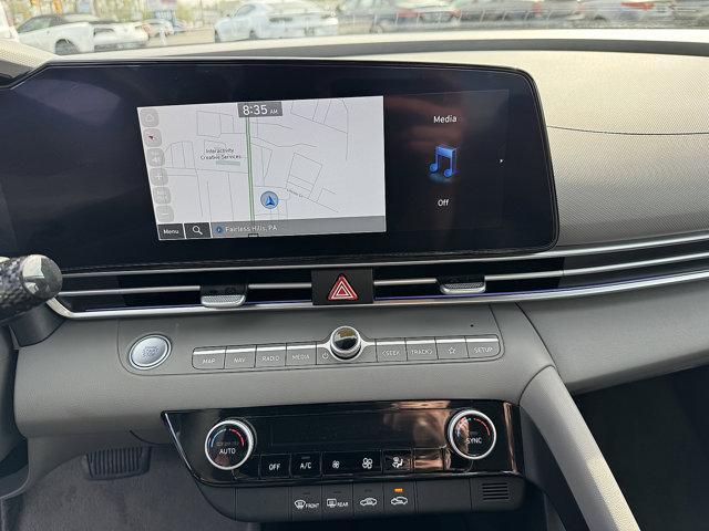 Photo of 2024 Amazon Gray Hyundai ELANTRA