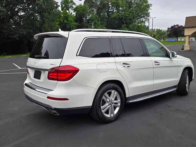 Photo of 2016 White Mercedes-Benz GL-Class