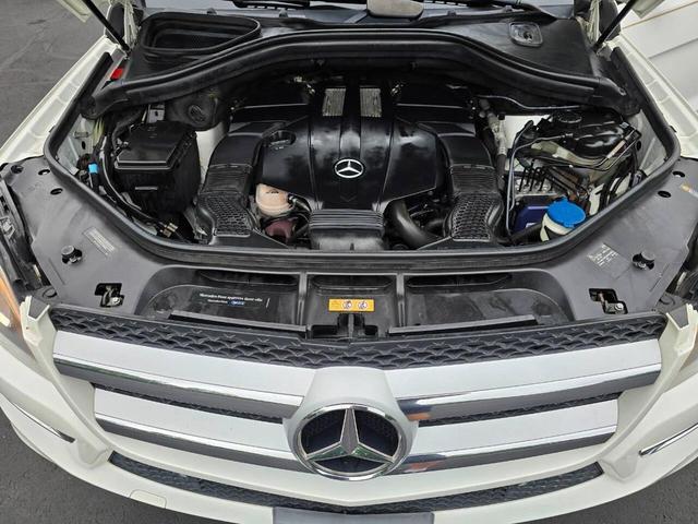 Photo of 2016 White Mercedes-Benz GL-Class