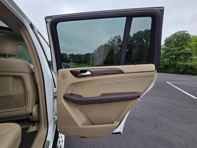 Photo of 2016 White Mercedes-Benz GL-Class
