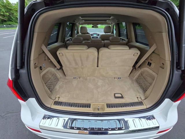 Photo of 2016 White Mercedes-Benz GL-Class