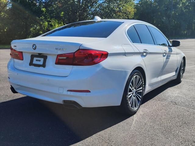 Photo of 2017 Alpine White BMW 540
