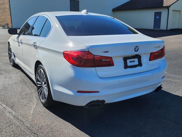 Photo of 2017 Alpine White BMW 540
