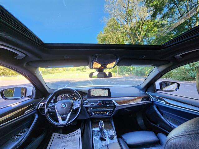 Photo of 2017 Alpine White BMW 540