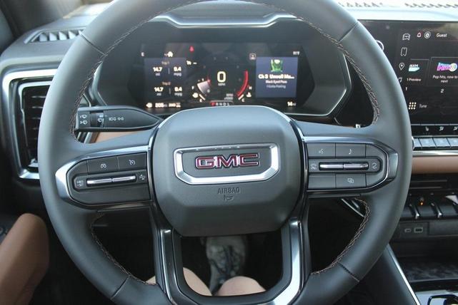 Photo of 2025 Summit White GMC Canyon