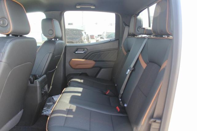 Photo of 2025 Summit White GMC Canyon