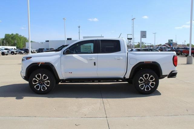 Photo of 2025 Summit White GMC Canyon