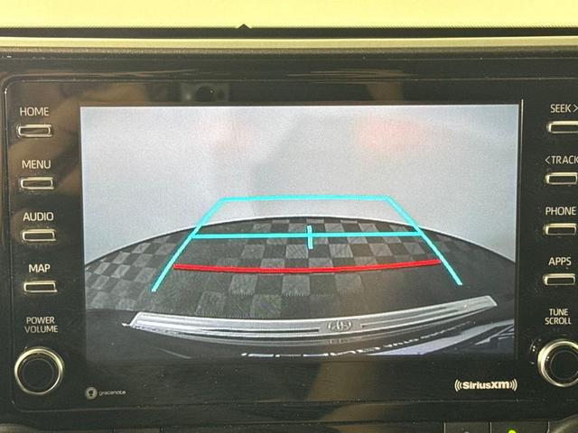 Photo of 2022 Midnight Black Metallic Toyota Highlander