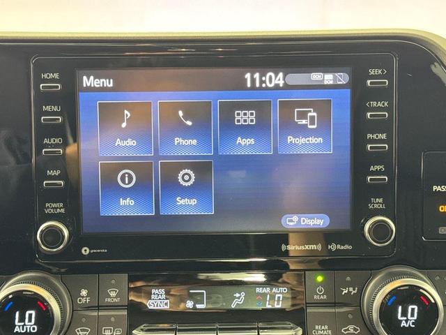 Photo of 2022 Celestial Silver Metallic Toyota Highlander