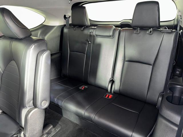 Photo of 2022 Celestial Silver Metallic Toyota Highlander