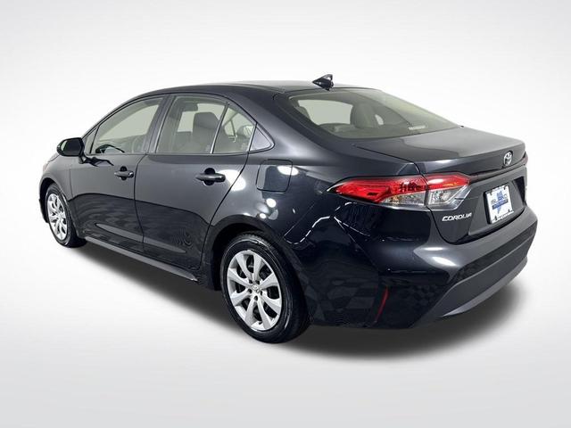 Photo of 2022 Black Sand Pearl Toyota Corolla