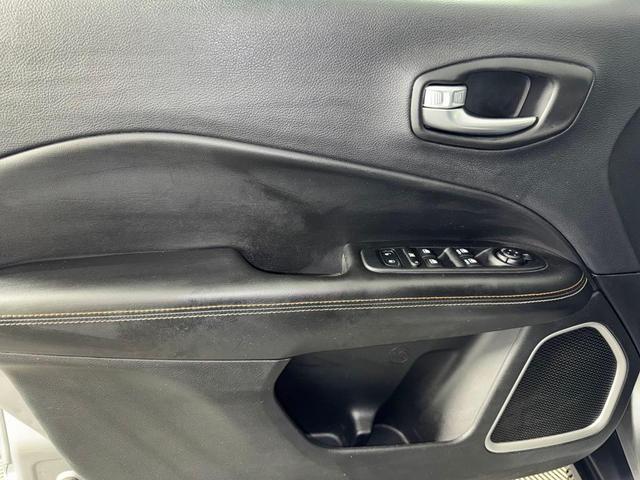 Photo of 2018 Billet Silver Metallic Clearcoat Jeep Compass