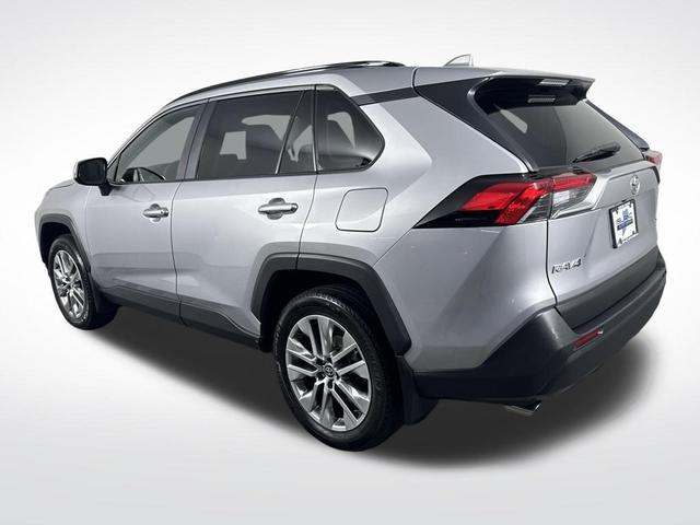 Photo of 2023 Silver Sky Metallic Toyota RAV4