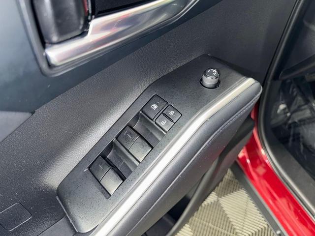 Photo of 2022 Ruby Flare Pearl Toyota Highlander