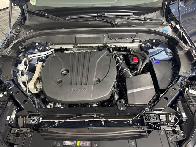 Photo of 2025 Denim Blue Metallic Volvo XC60