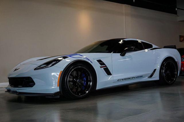 Photo of 2018 Ceramic Matrix Gray Metallic Chevrolet Corvette