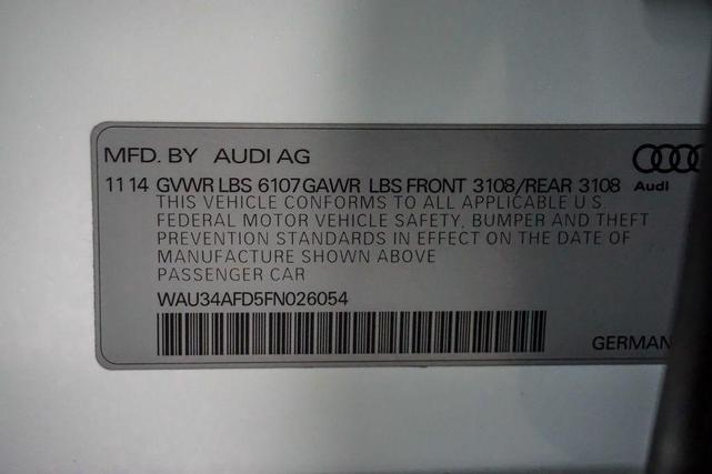 Photo of 2015 Glacier White Metallic Audi A8