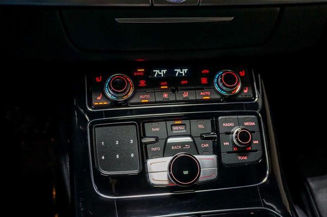 Photo of 2015 Glacier White Metallic Audi A8