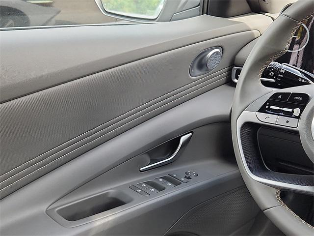 Photo of 2024 Serenity White Hyundai ELANTRA