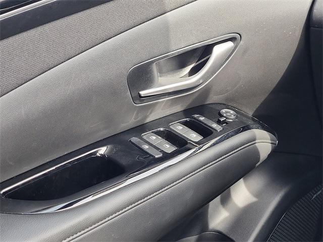 Photo of 2022 Amazon Gray Hyundai TUCSON