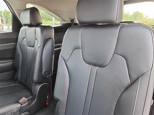 Photo of 2022 Glacial White Pearl Kia Sorento