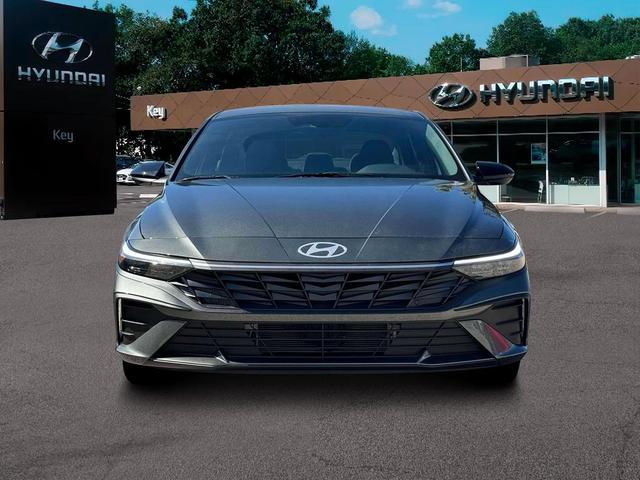 Photo of 2025 Amazon Gray Hyundai ELANTRA HEV
