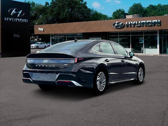 Photo of 2025 Abyss Black Hyundai SONATA Hybrid