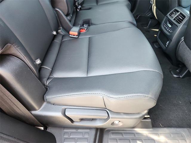 Photo of 2022 Crystal Black Pearl Honda Pilot