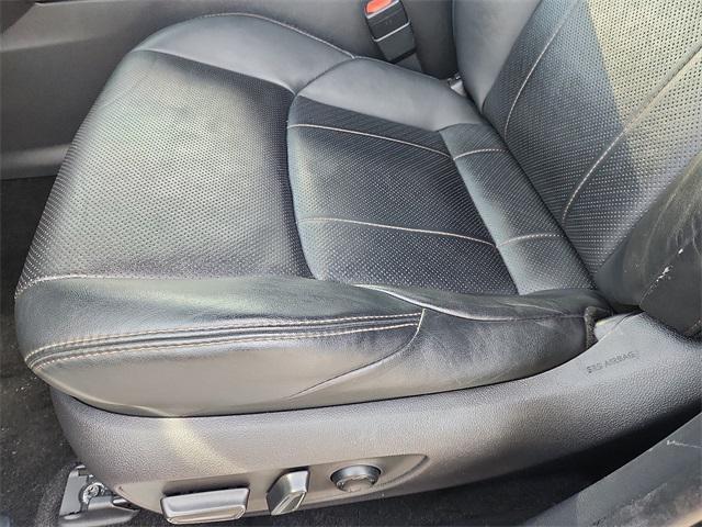 Photo of 2021 Coastal Gray Metallic Toyota Venza